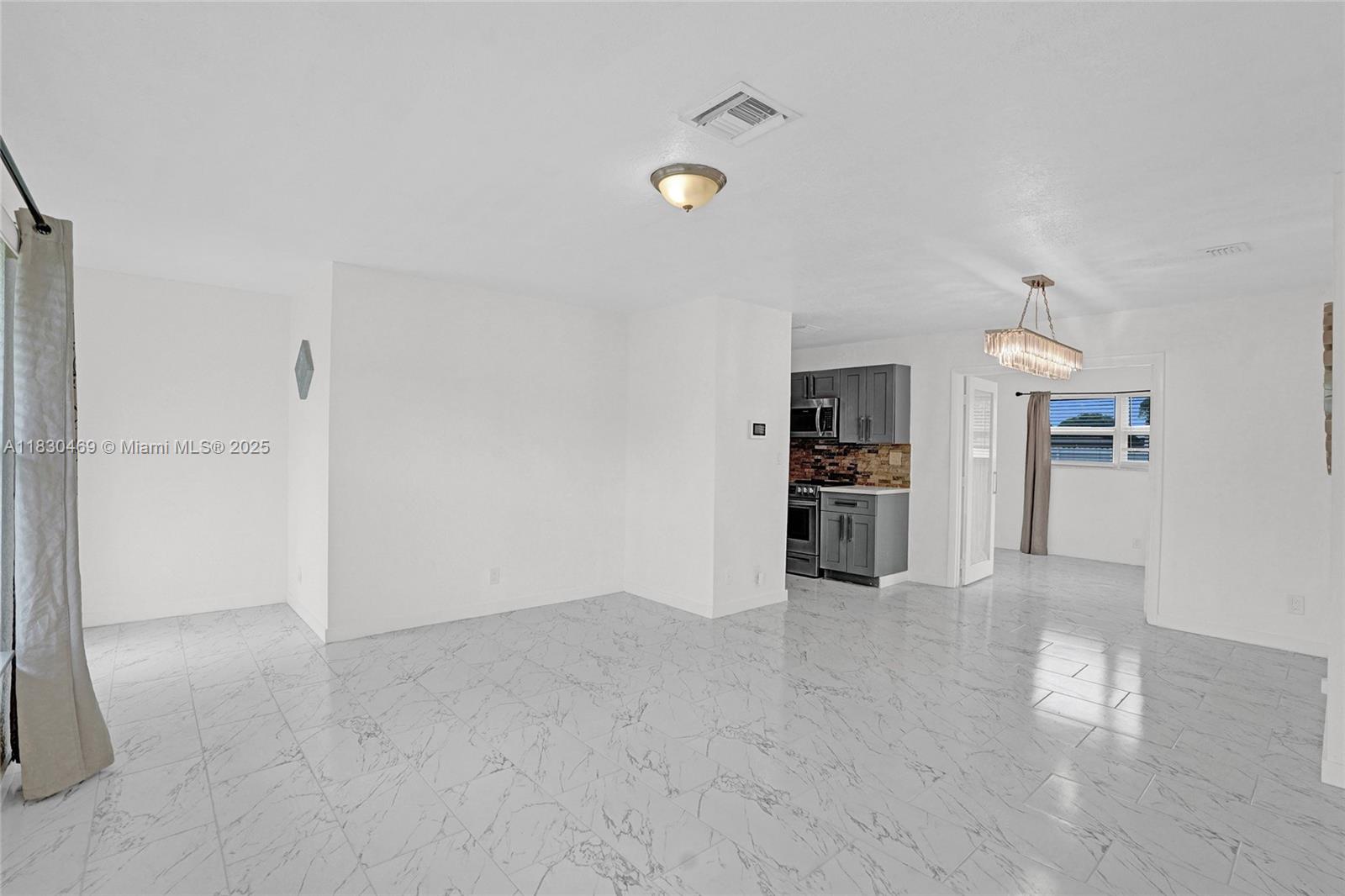 NEW BROWARDALE 1ST ADD - Residential Lease