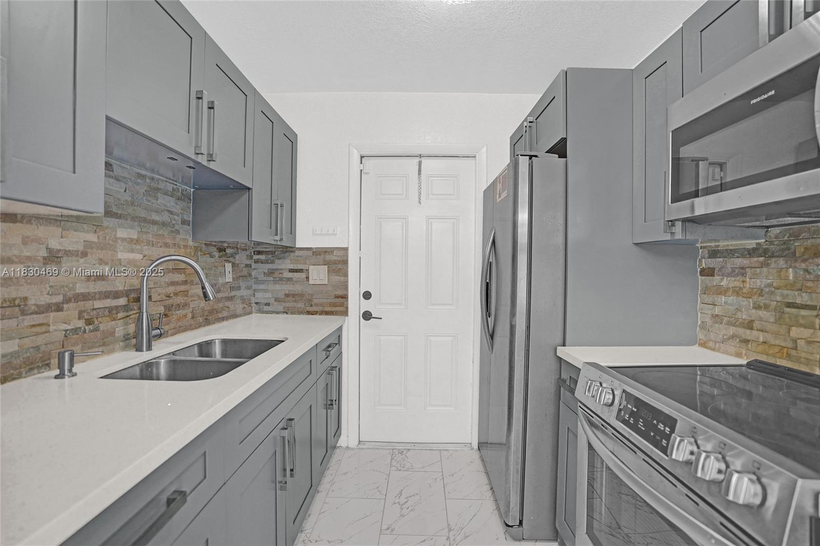 NEW BROWARDALE 1ST ADD - Residential Lease
