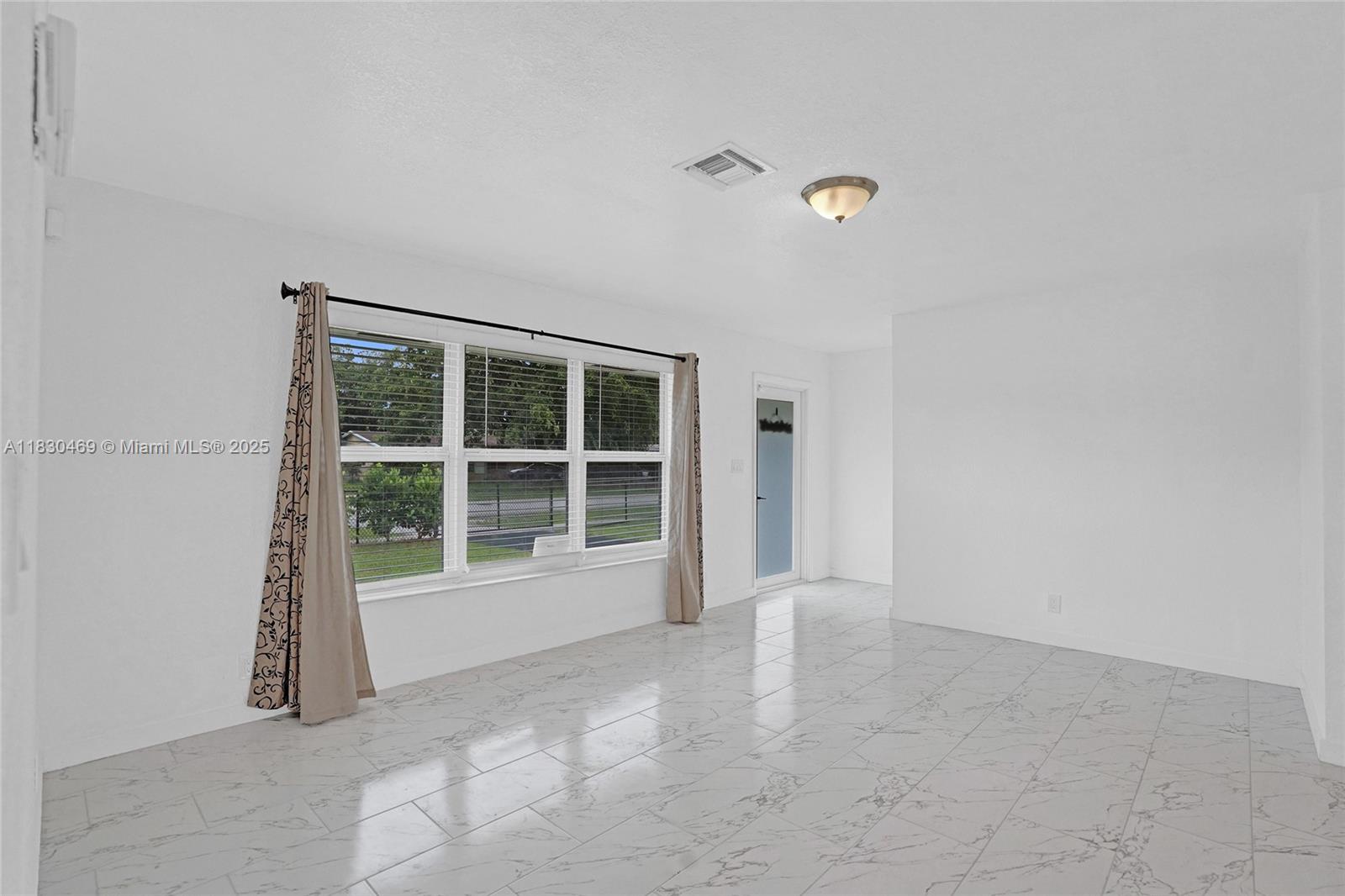 NEW BROWARDALE 1ST ADD - Residential Lease