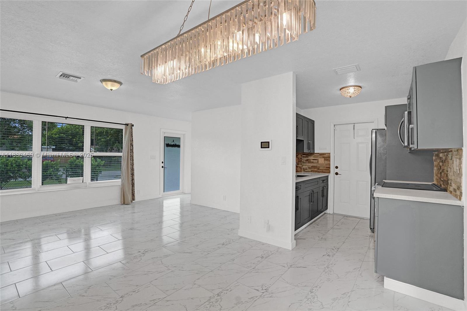 NEW BROWARDALE 1ST ADD - Residential Lease