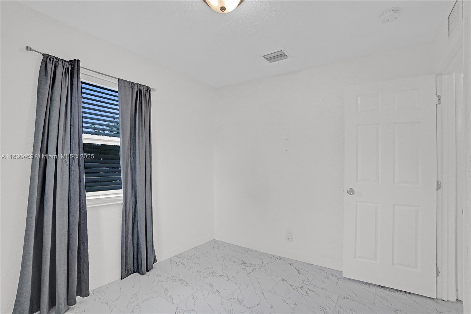 NEW BROWARDALE 1ST ADD - Residential Lease