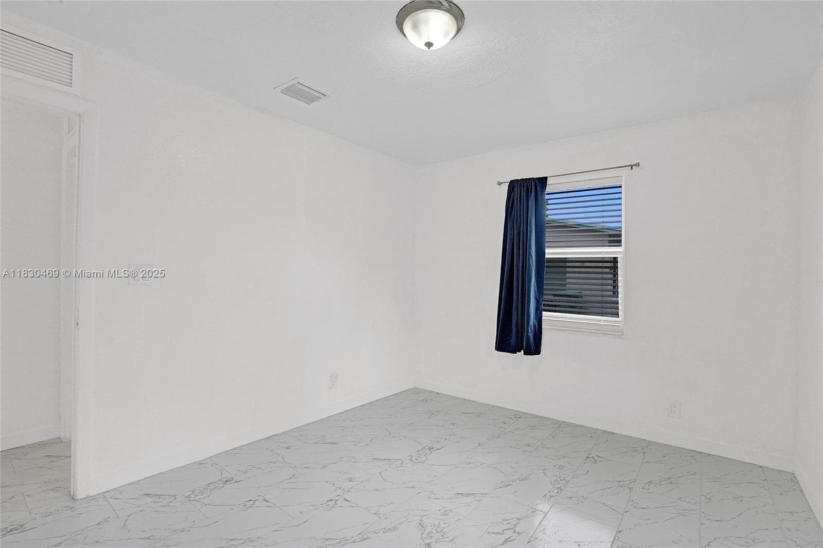NEW BROWARDALE 1ST ADD - Residential Lease
