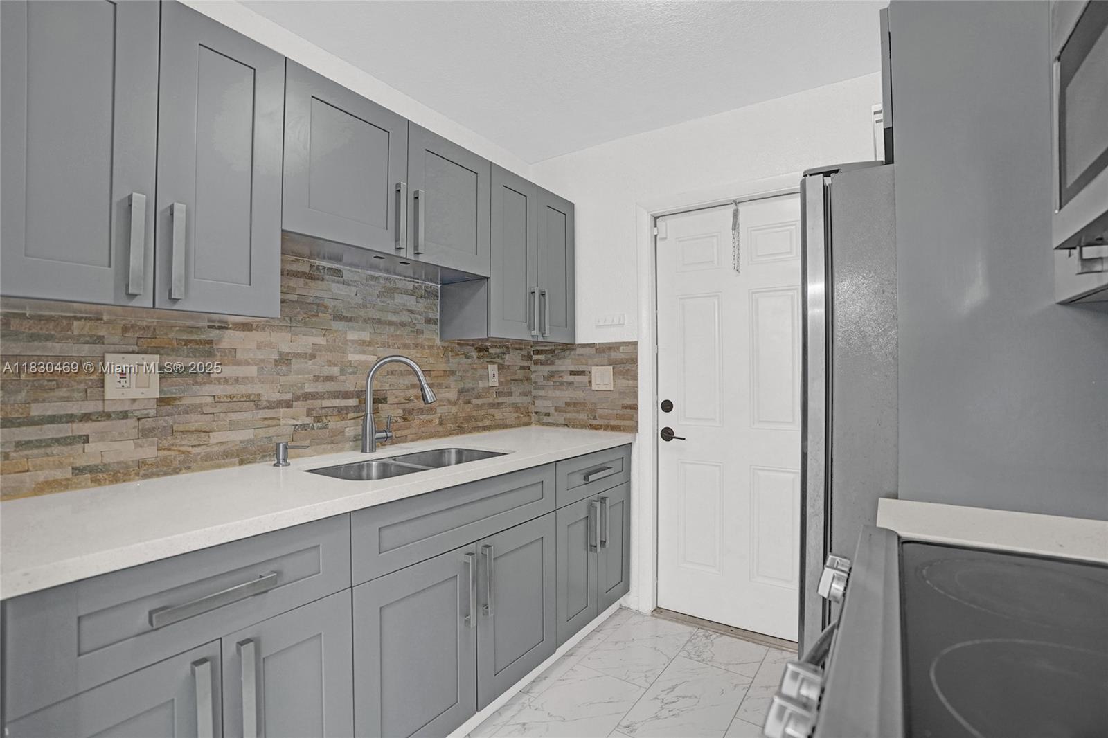 NEW BROWARDALE 1ST ADD - Residential Lease