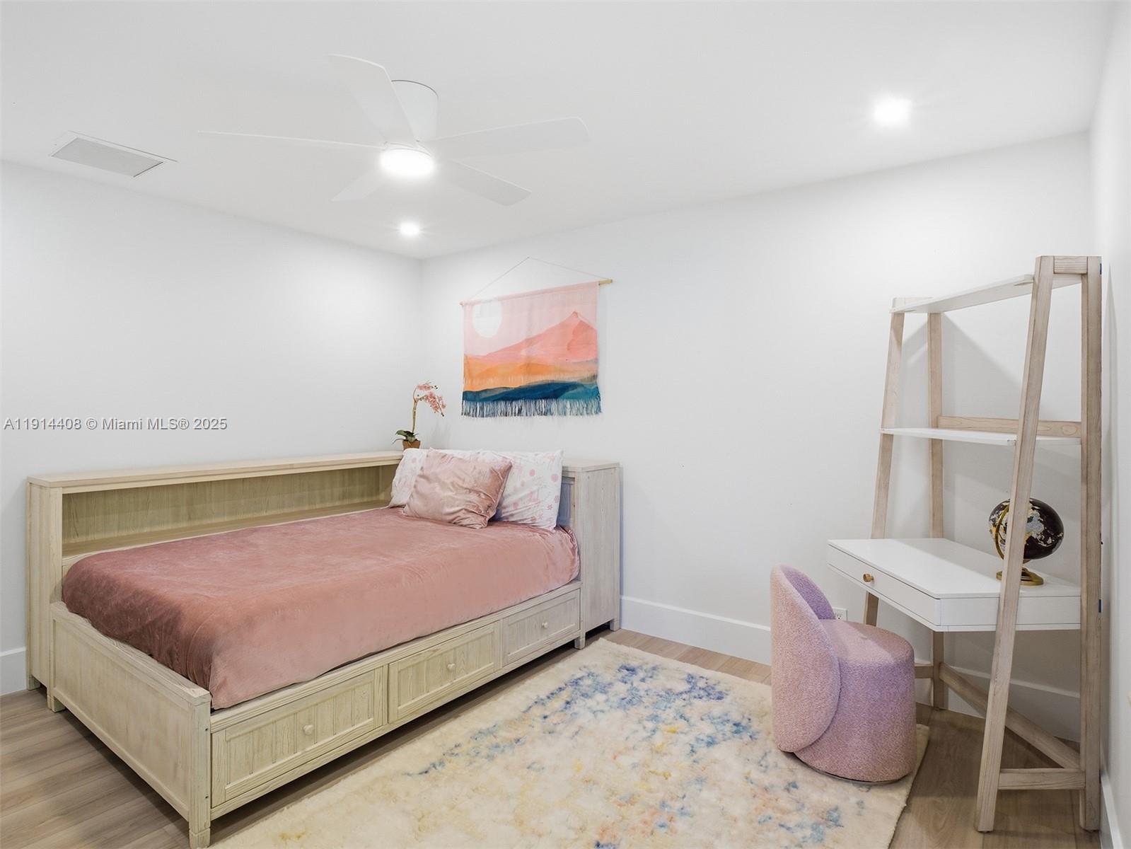 HORSESHOE ACRES WEST - Residential