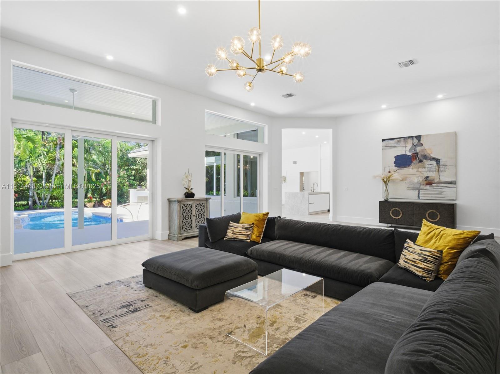 HORSESHOE ACRES WEST - Residential