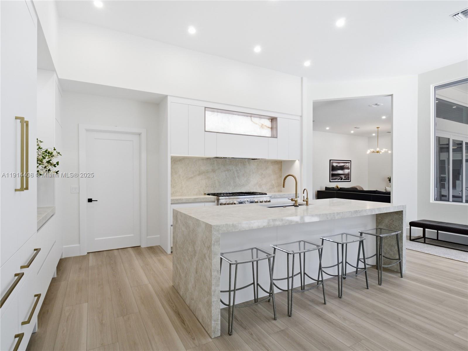 HORSESHOE ACRES WEST - Residential