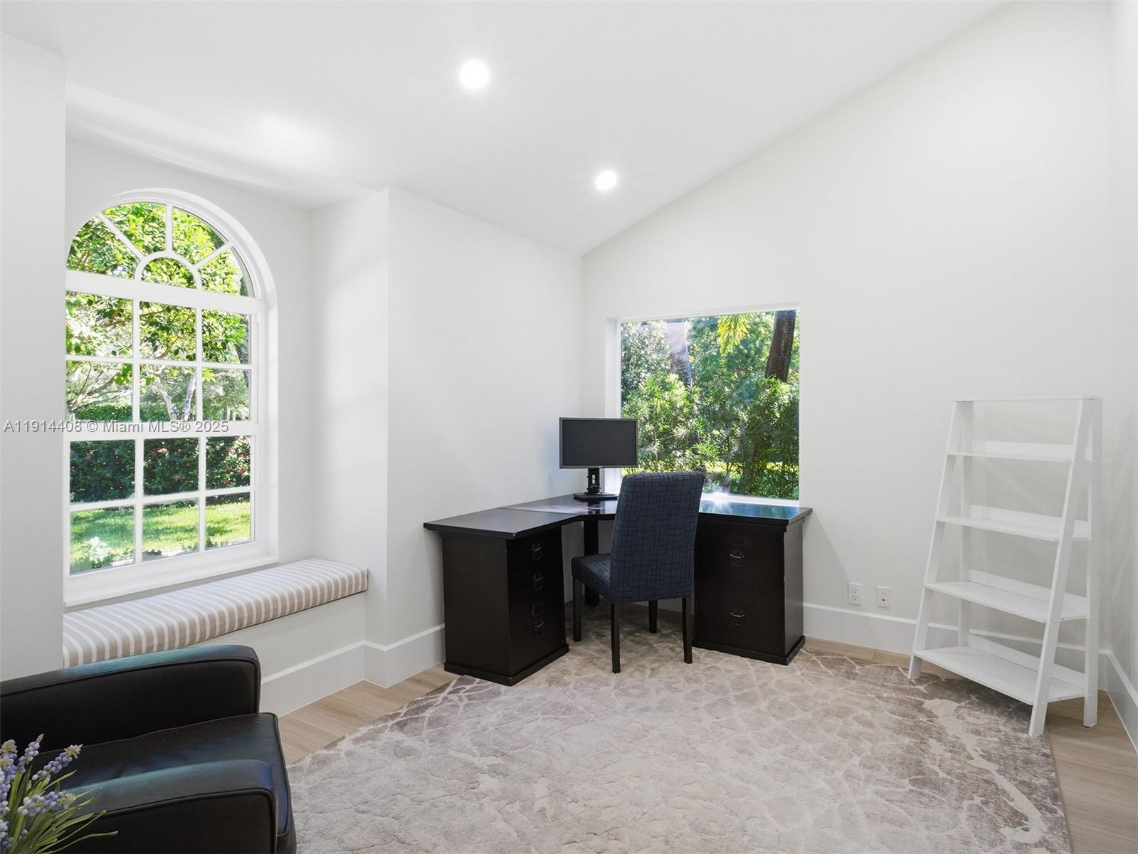 HORSESHOE ACRES WEST - Residential