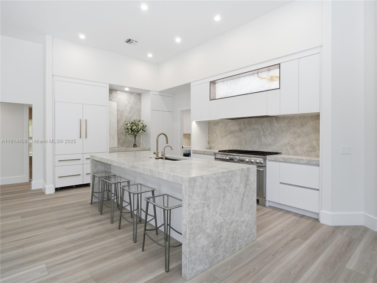 HORSESHOE ACRES WEST - Residential