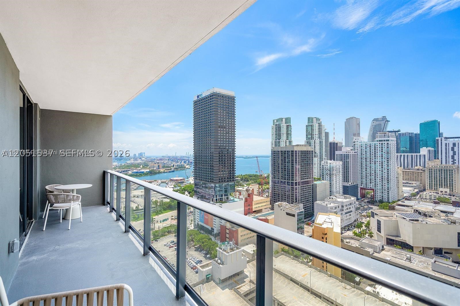 159 NE 6th St 2807