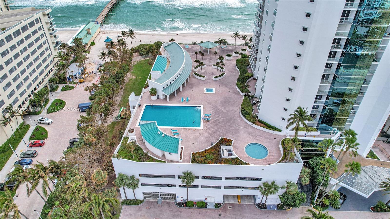 Sunny Isles Beach, Florida 33160, United States, 2 Bedrooms Bedrooms, ,2 BathroomsBathrooms,Residential,Active,66309