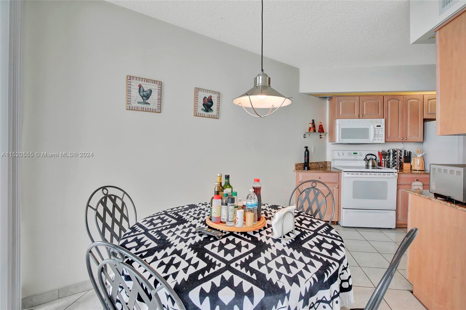 Sunny Isles Beach, Florida 33160, United States, 2 Bedrooms Bedrooms, ,2 BathroomsBathrooms,Residential,Active,66309