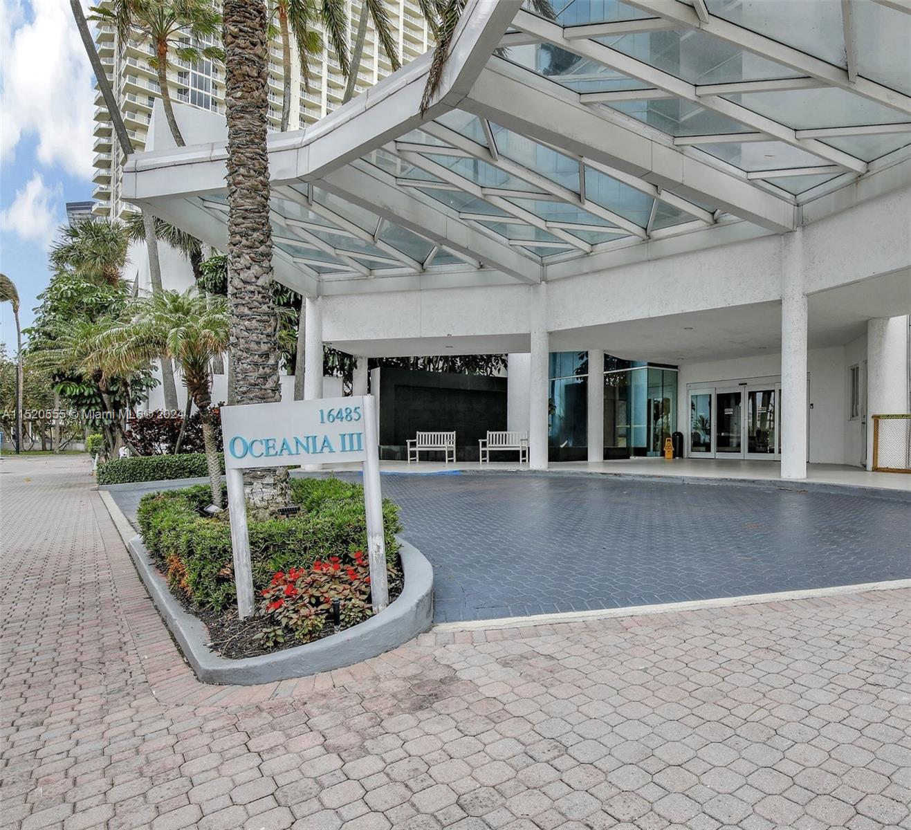 Sunny Isles Beach, Florida 33160, United States, 2 Bedrooms Bedrooms, ,2 BathroomsBathrooms,Residential,Active,66309