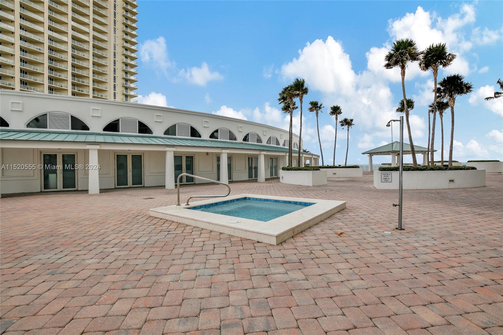 Sunny Isles Beach, Florida 33160, United States, 2 Bedrooms Bedrooms, ,2 BathroomsBathrooms,Residential,Active,66309