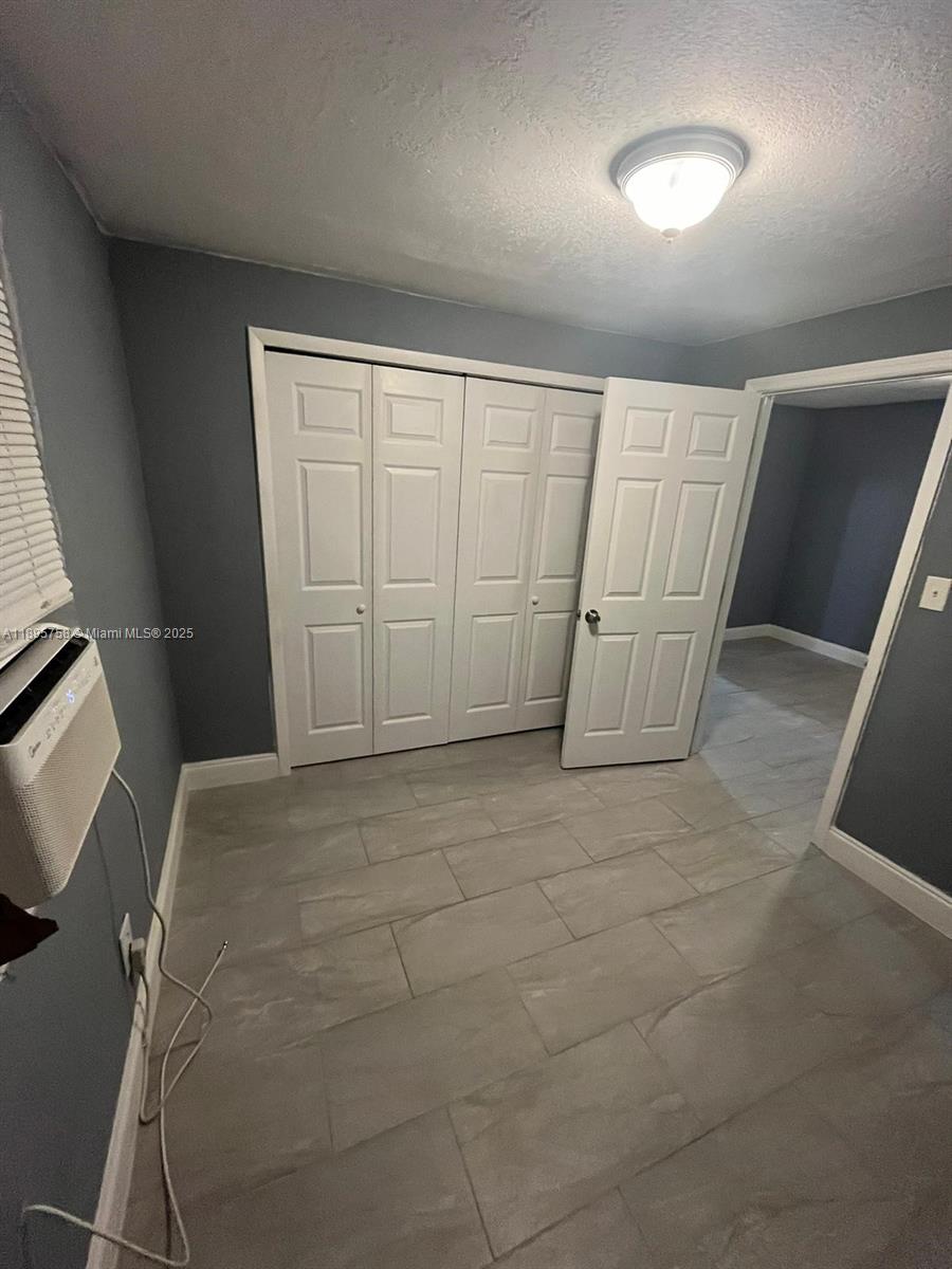 MAC ARTHUR HOMESITES - Residential