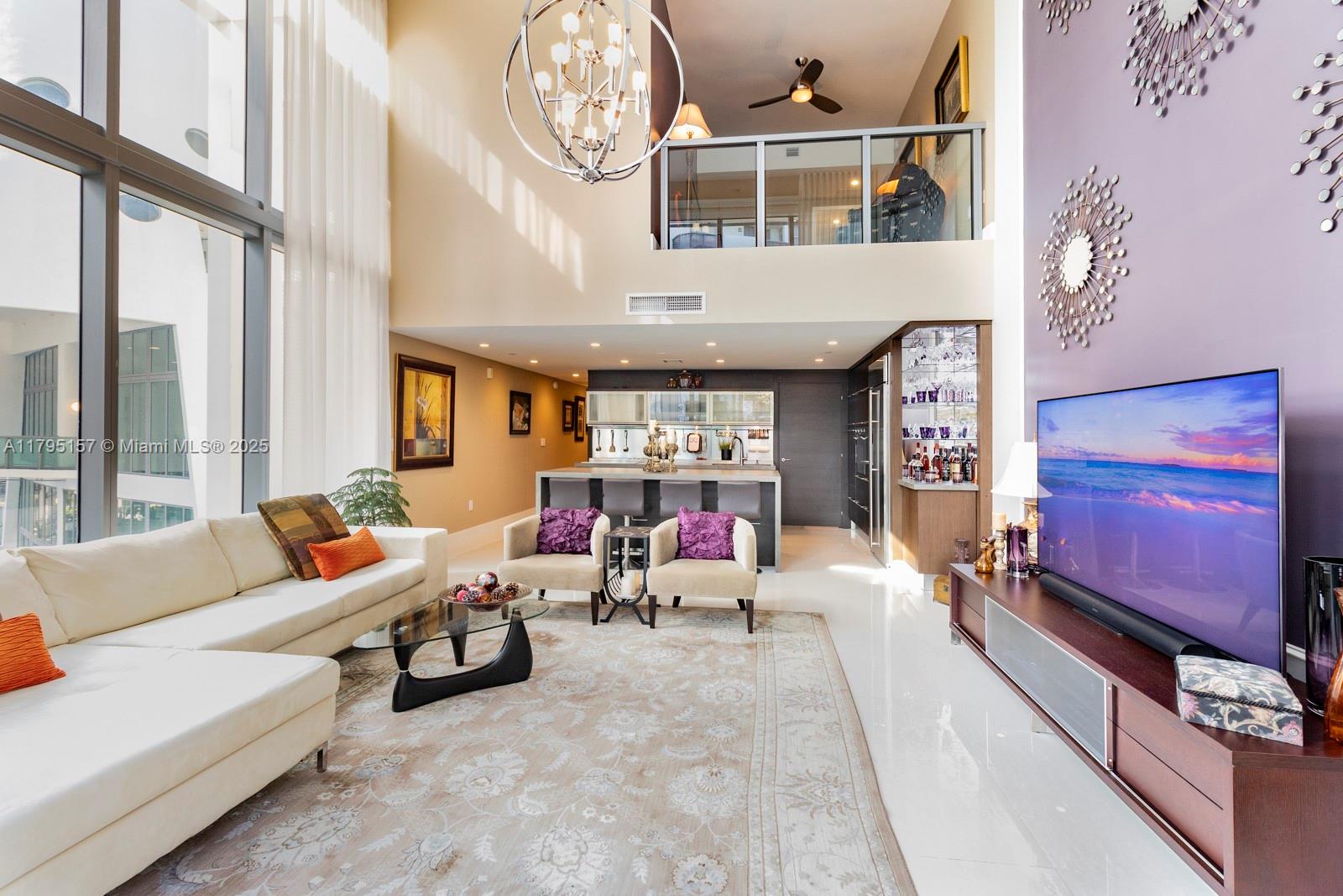 6000 Collins Ave 329