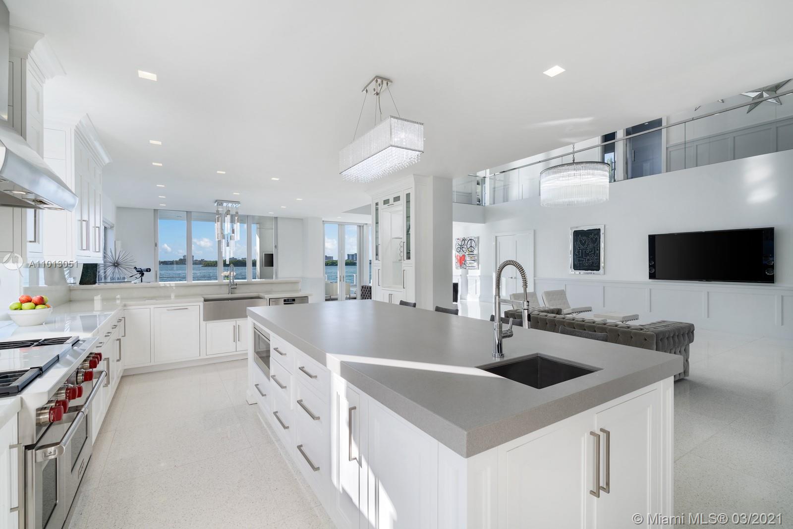 BAY HARBOR ISLAND - Residential