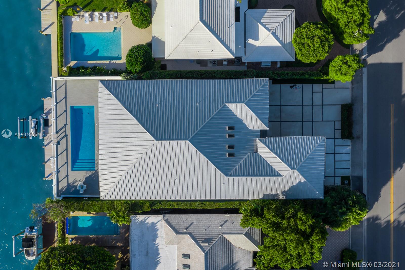 BAY HARBOR ISLAND - Residential