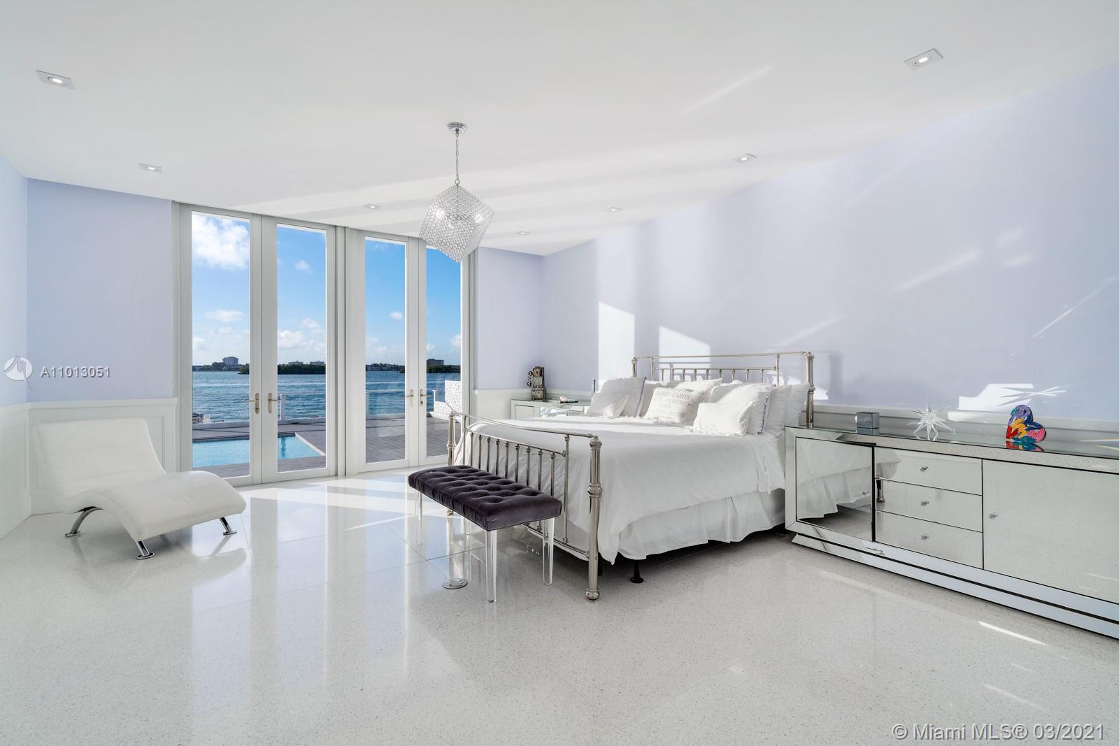 BAY HARBOR ISLAND - Residential