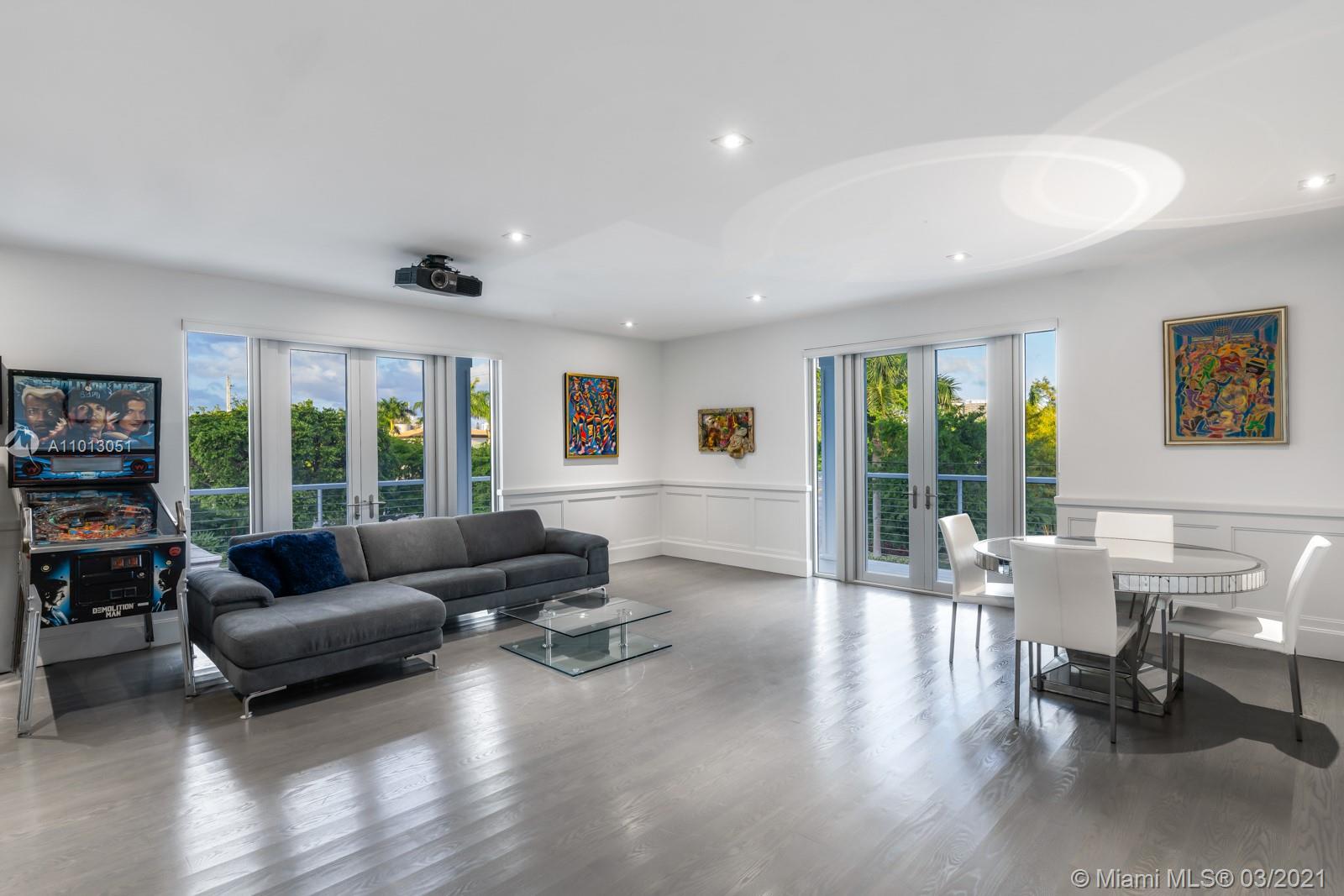 BAY HARBOR ISLAND - Residential