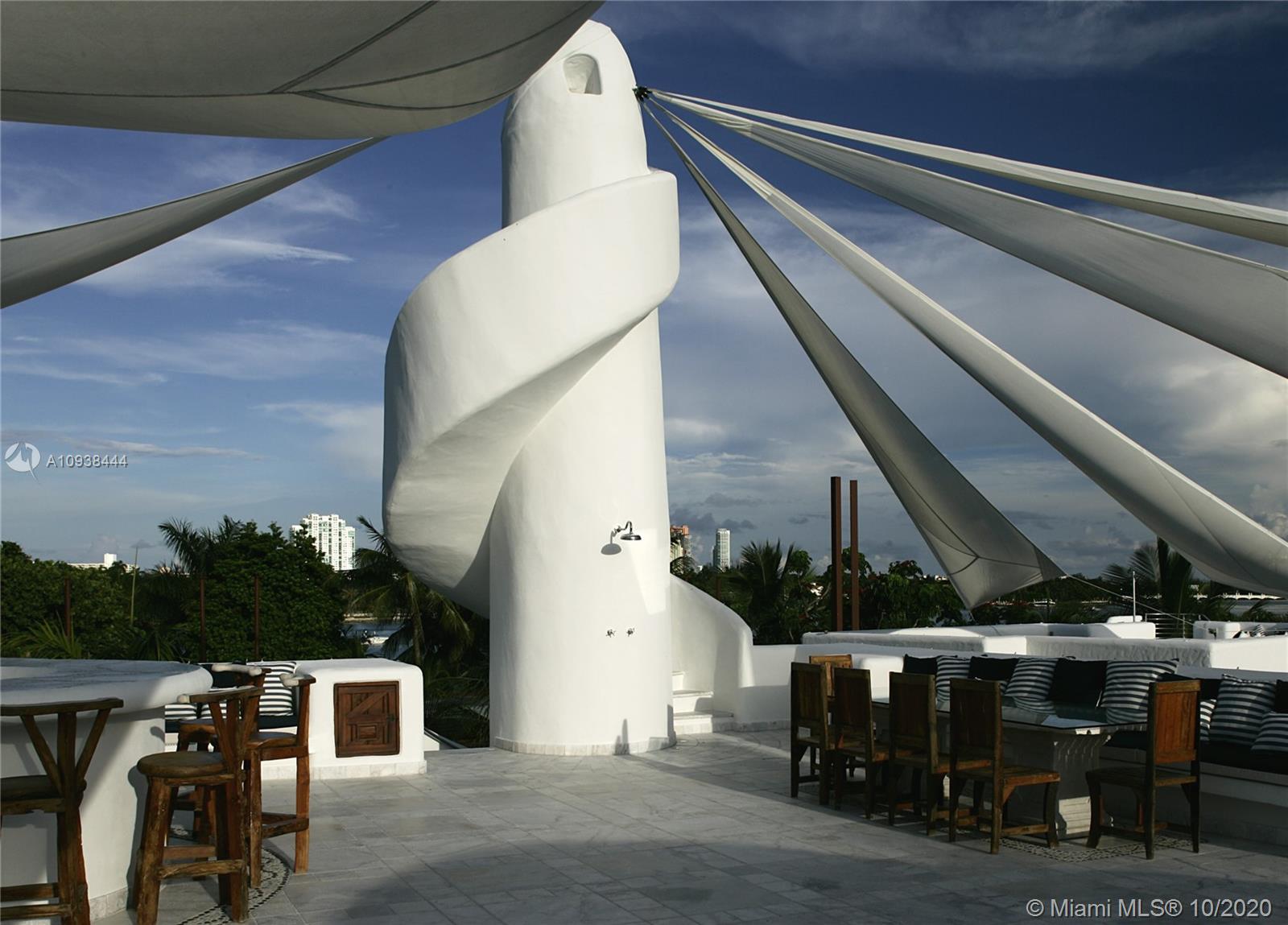 HIBISCUS ISLAND - Residential