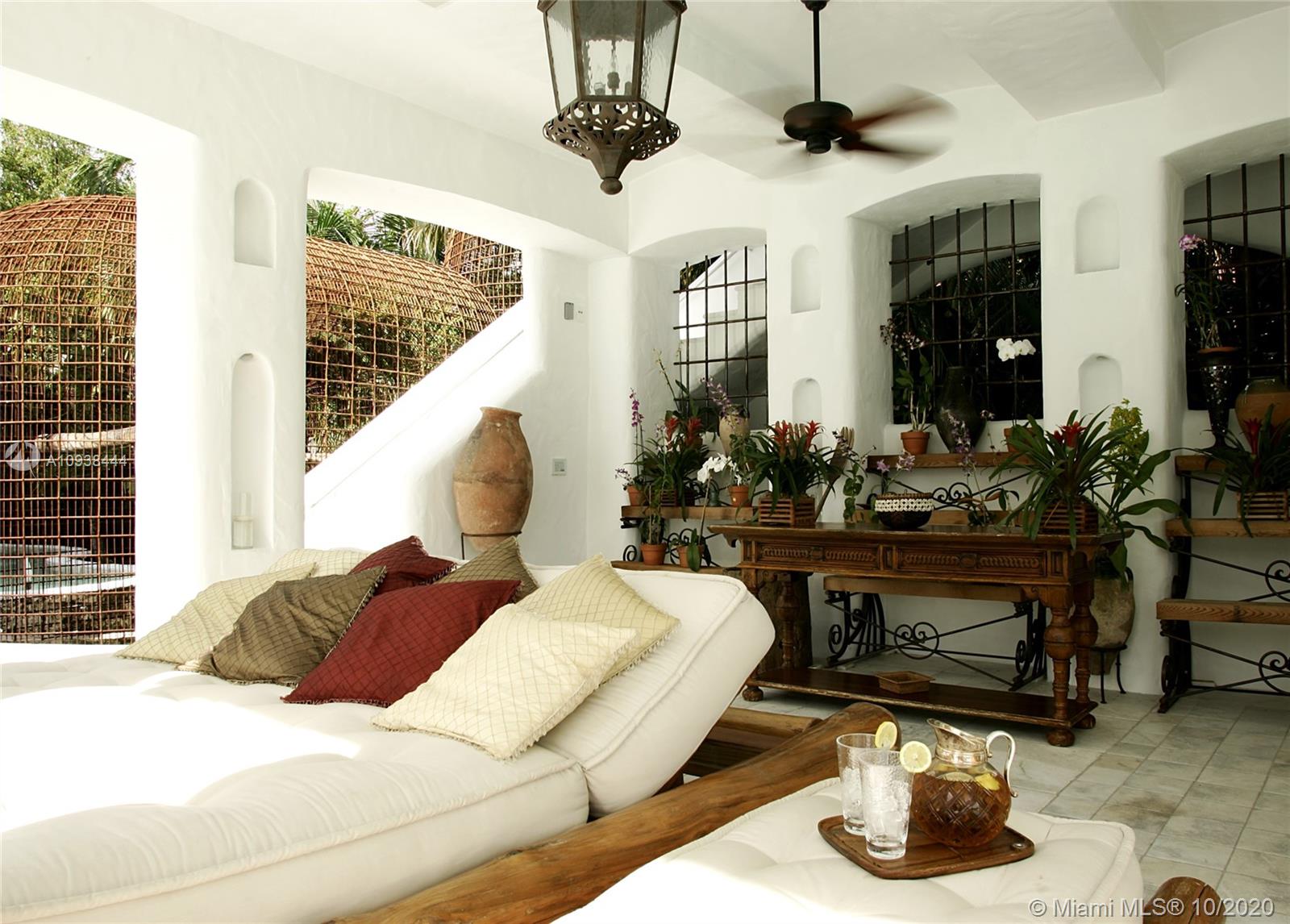 HIBISCUS ISLAND - Residential