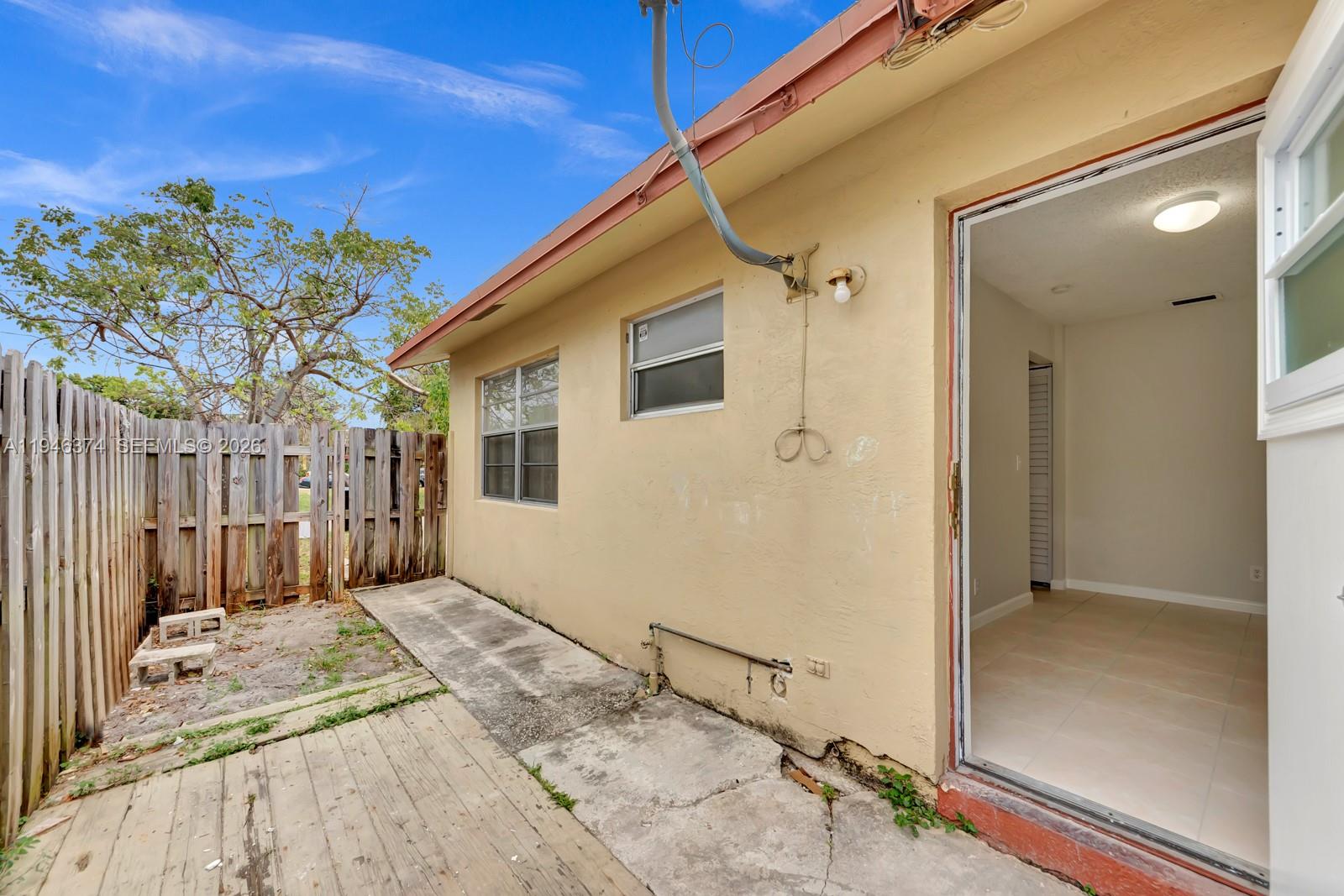 RIVERLAND VILLAGE PARK - Residential Income