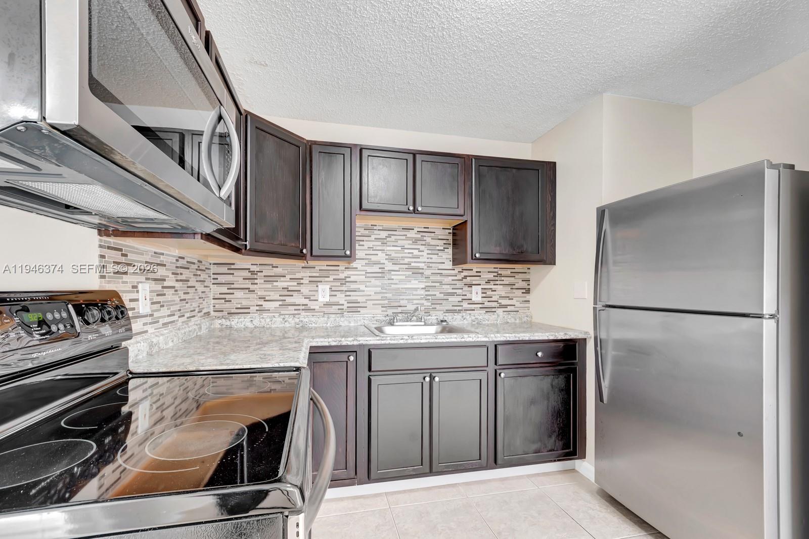 RIVERLAND VILLAGE PARK - Residential Income