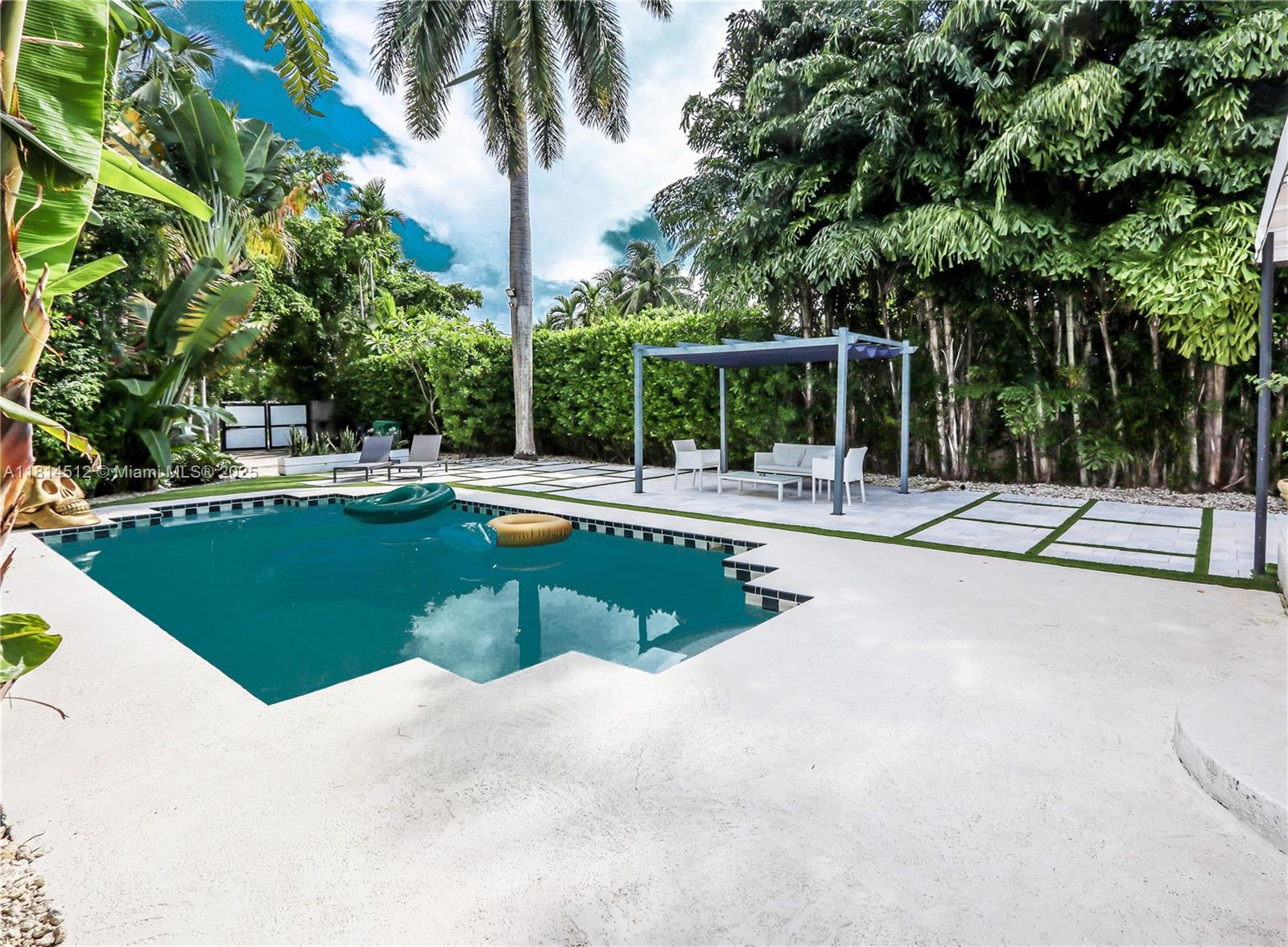 AMD PL OF BELMAR - Residential Lease