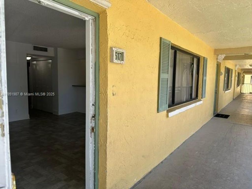 Photo of 517 Meadows Cir #0, Boynton Beach, FL 33436 (MLS # A11851987)