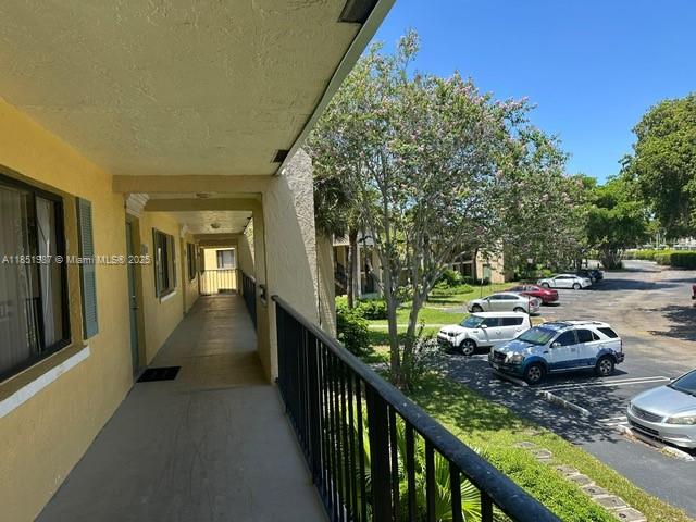 Freshly painted, brand new laminate wood floors throughout, 2 bedrooms, 2 baths, Available for move in.