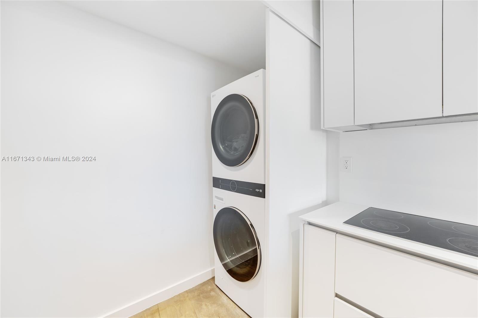 ICON CONDO - Residential