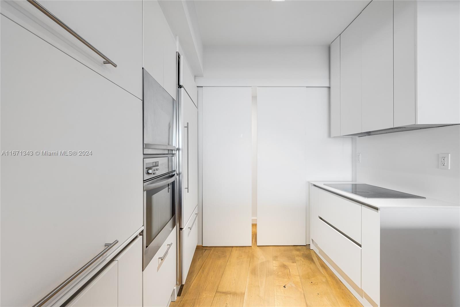 ICON CONDO - Residential