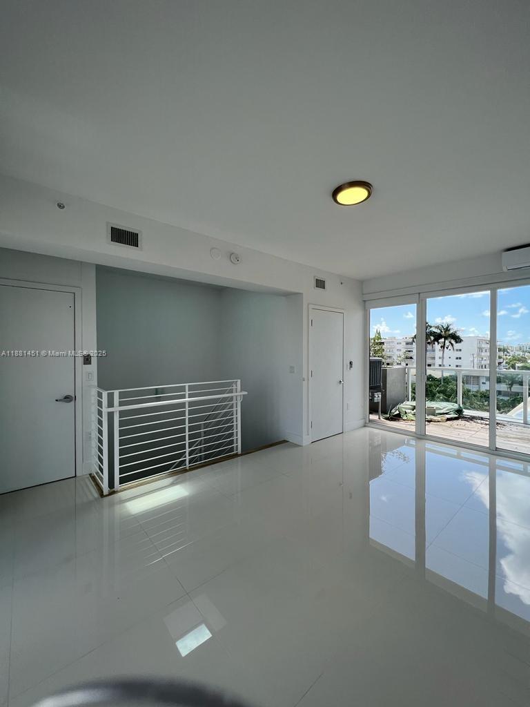 BAY HARBOUR ISLAND - Residential Lease