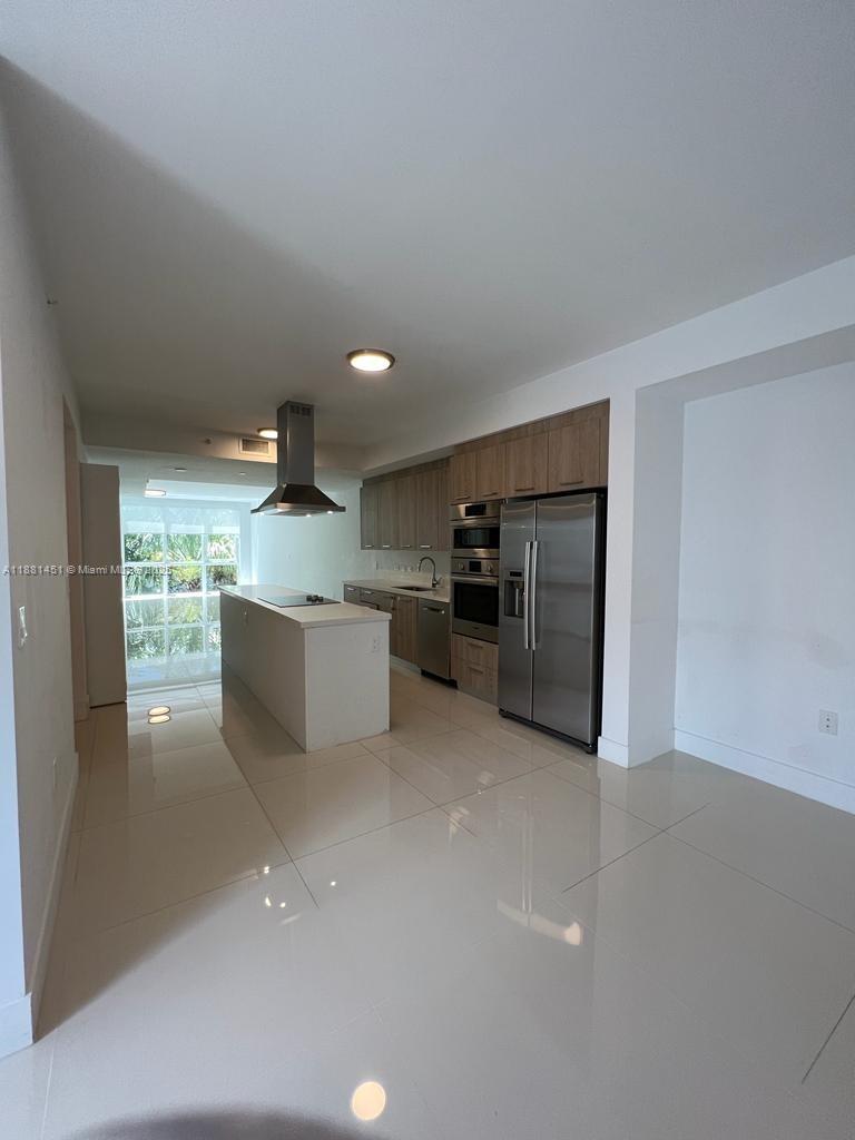 BAY HARBOUR ISLAND - Residential Lease
