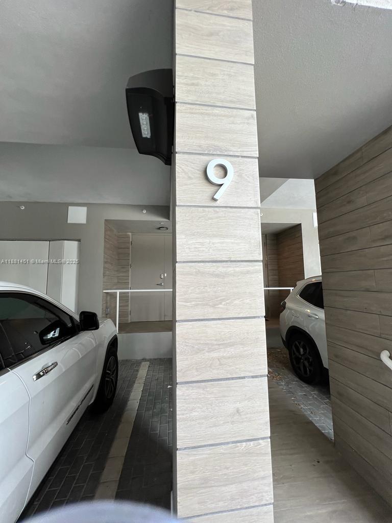 BAY HARBOUR ISLAND - Residential Lease