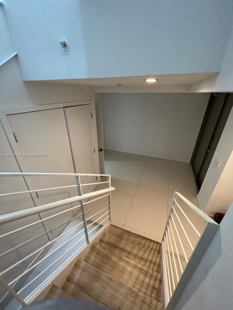 BAY HARBOUR ISLAND - Residential Lease