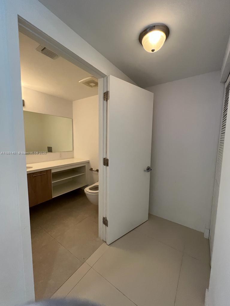 BAY HARBOUR ISLAND - Residential Lease