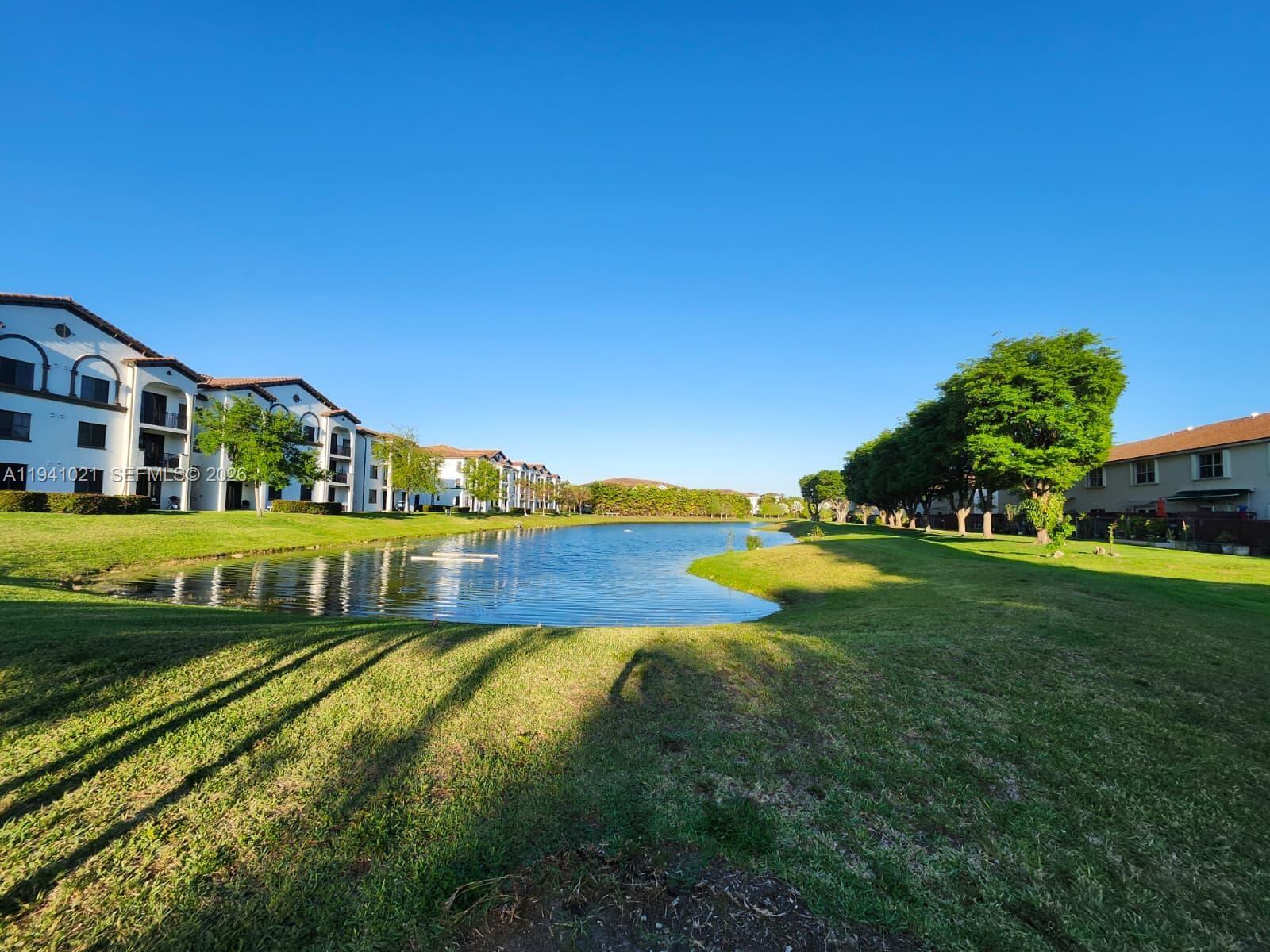 OAKVIEW CONDO #4 - Residential