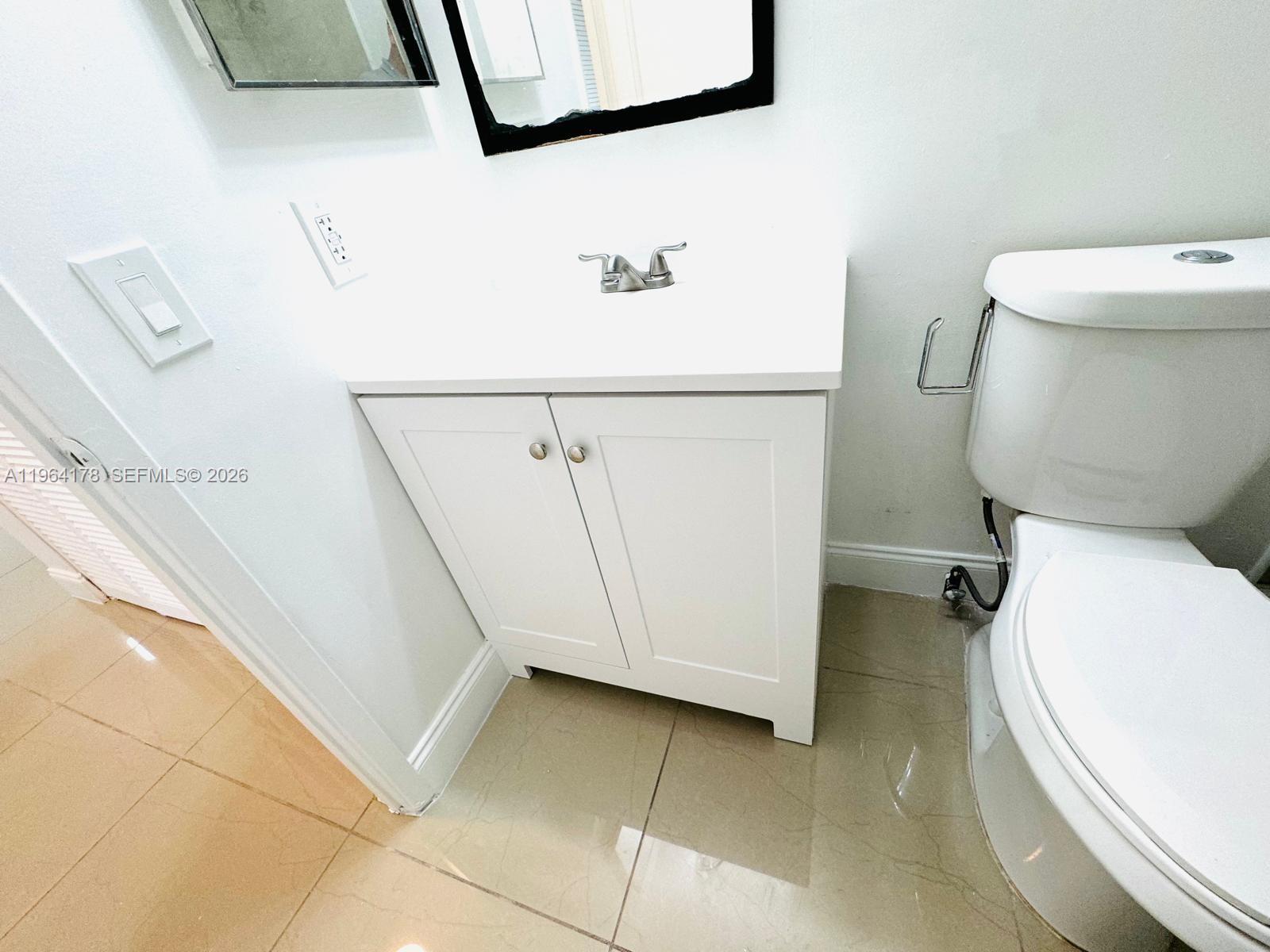 LAKESHORE AT UNIVERSITY P - Residential