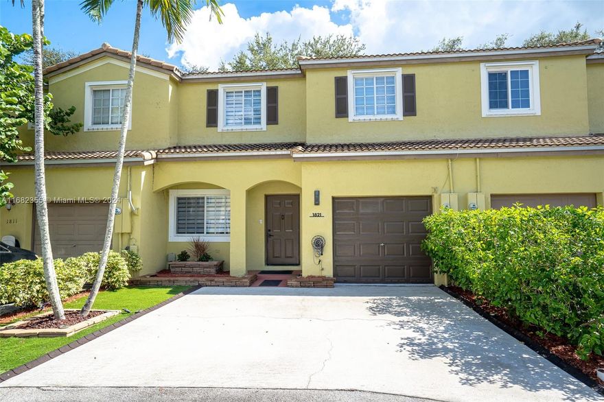 Welcome Home!!.. Beautiful townhouse located in the desirable community of Avalon in Miramar.  This property offers 3 bedrooms, 2.5 bathrooms,  all new appliances, including A/C & water heater which were replaced in 2020, new window treatment, new modern light fixtures, large walking closet in the master bedroom, vinyl and title floors.  New owner will benefit and enjoy the open concept, upgrades and all the natural light this house has to offer.  This is a pet friendly community with 24 hours security.  LOW HOA.  Close to shopping centers, parks, major highways for easy commuting, great schools and so much more.