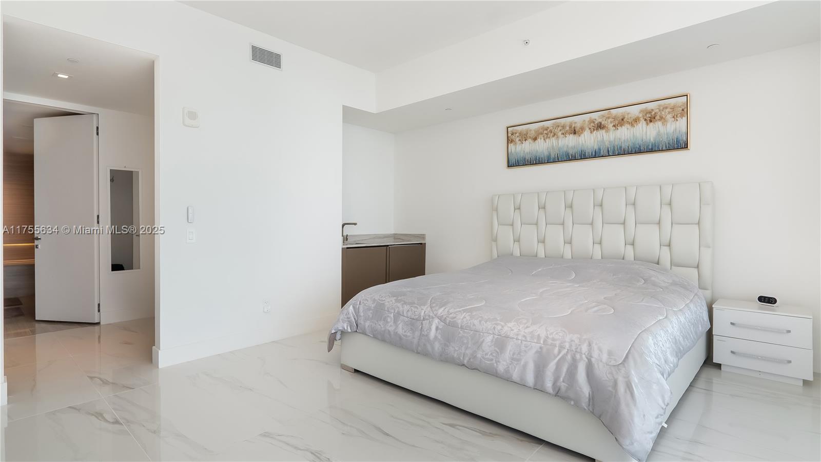 18975 COLLINS CONDO - Residential