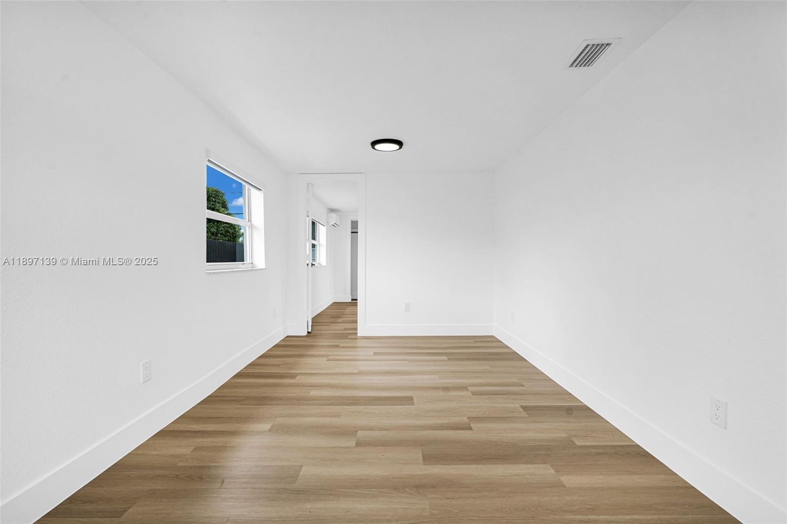 NICHOLS GOLF ESTATES - Residential