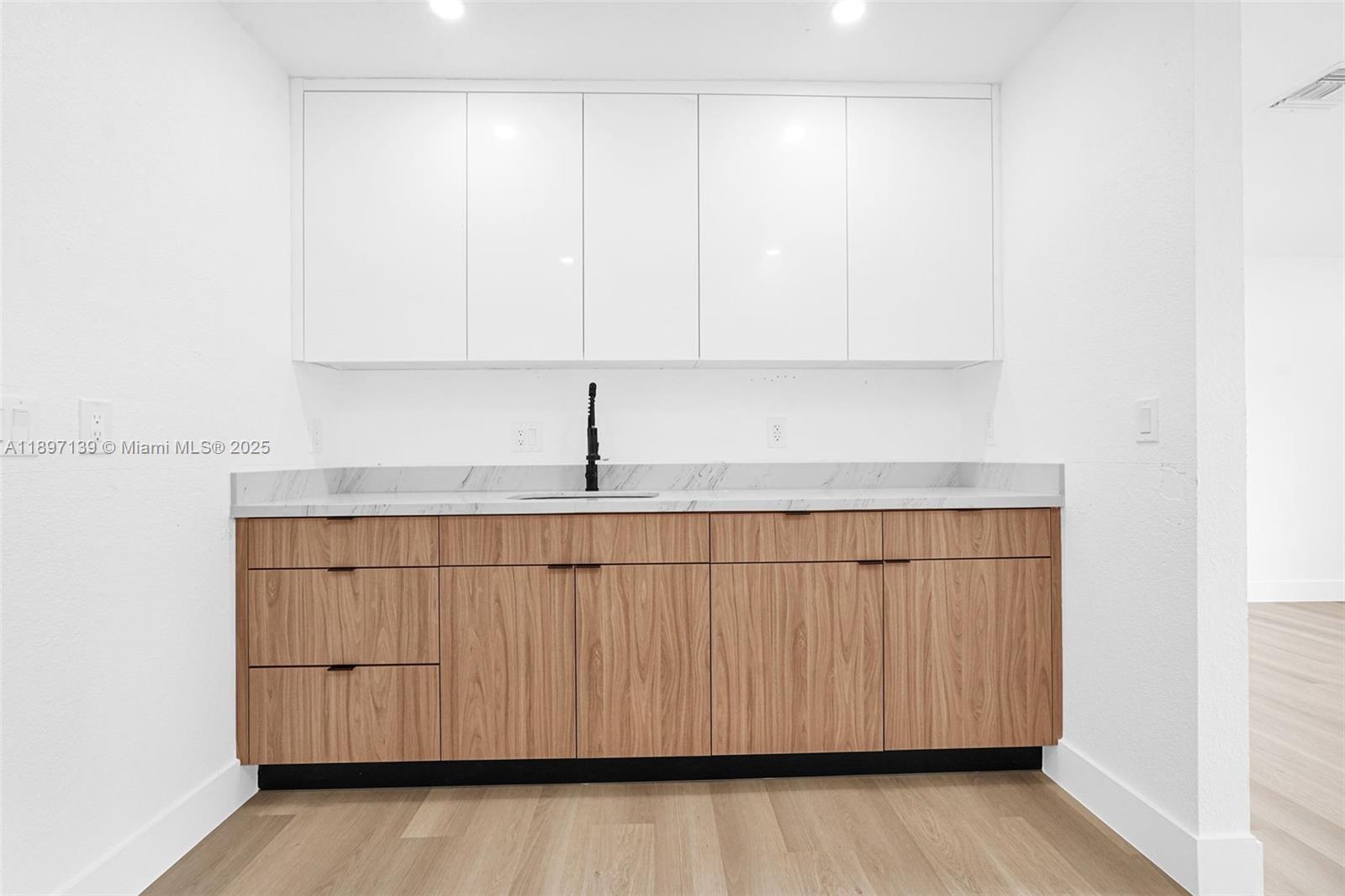 NICHOLS GOLF ESTATES - Residential