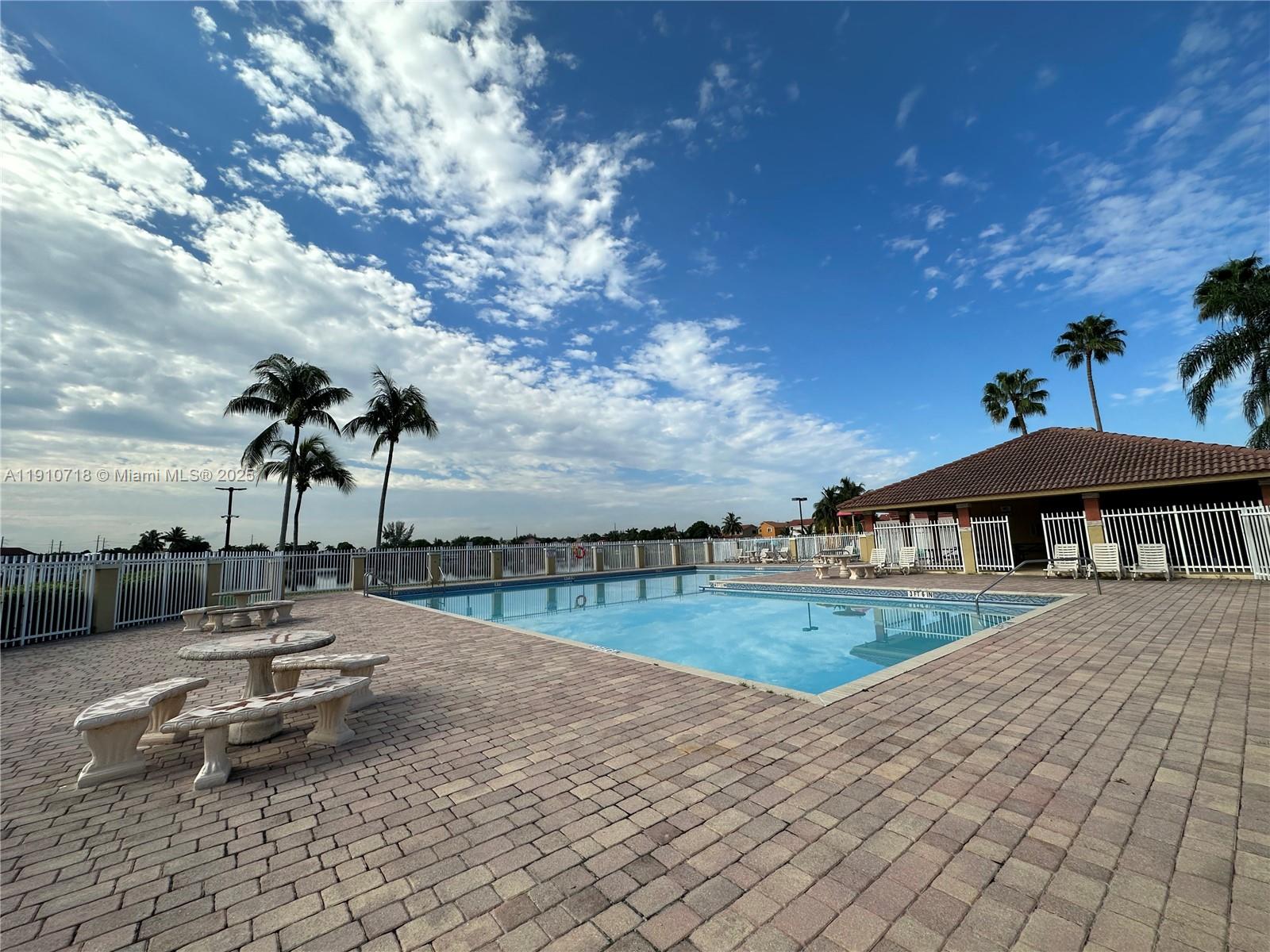 MONTERREY 5TH ADDN - Residential Lease