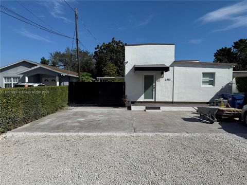 2313 SW 60th Ct 1 Miami FL 33155