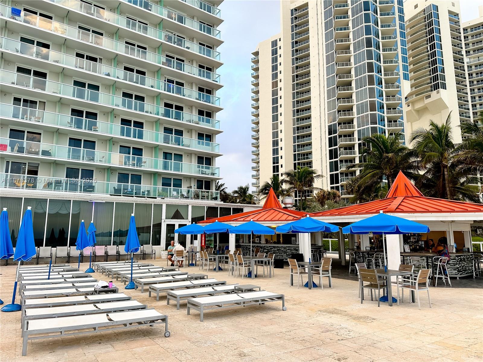 THE AVENTURA BEACH CLUB C - Residential