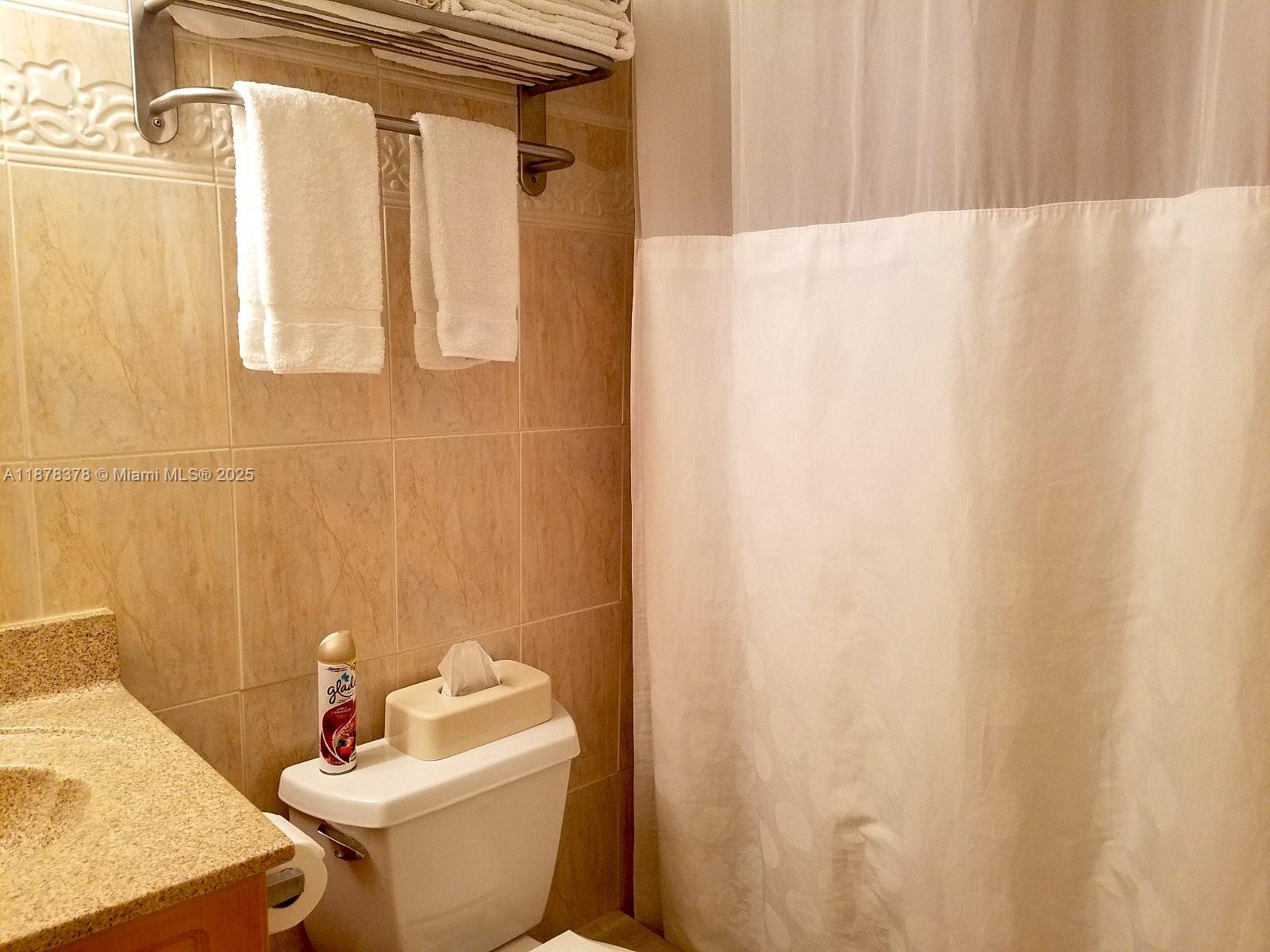 THE AVENTURA BEACH CLUB C - Residential