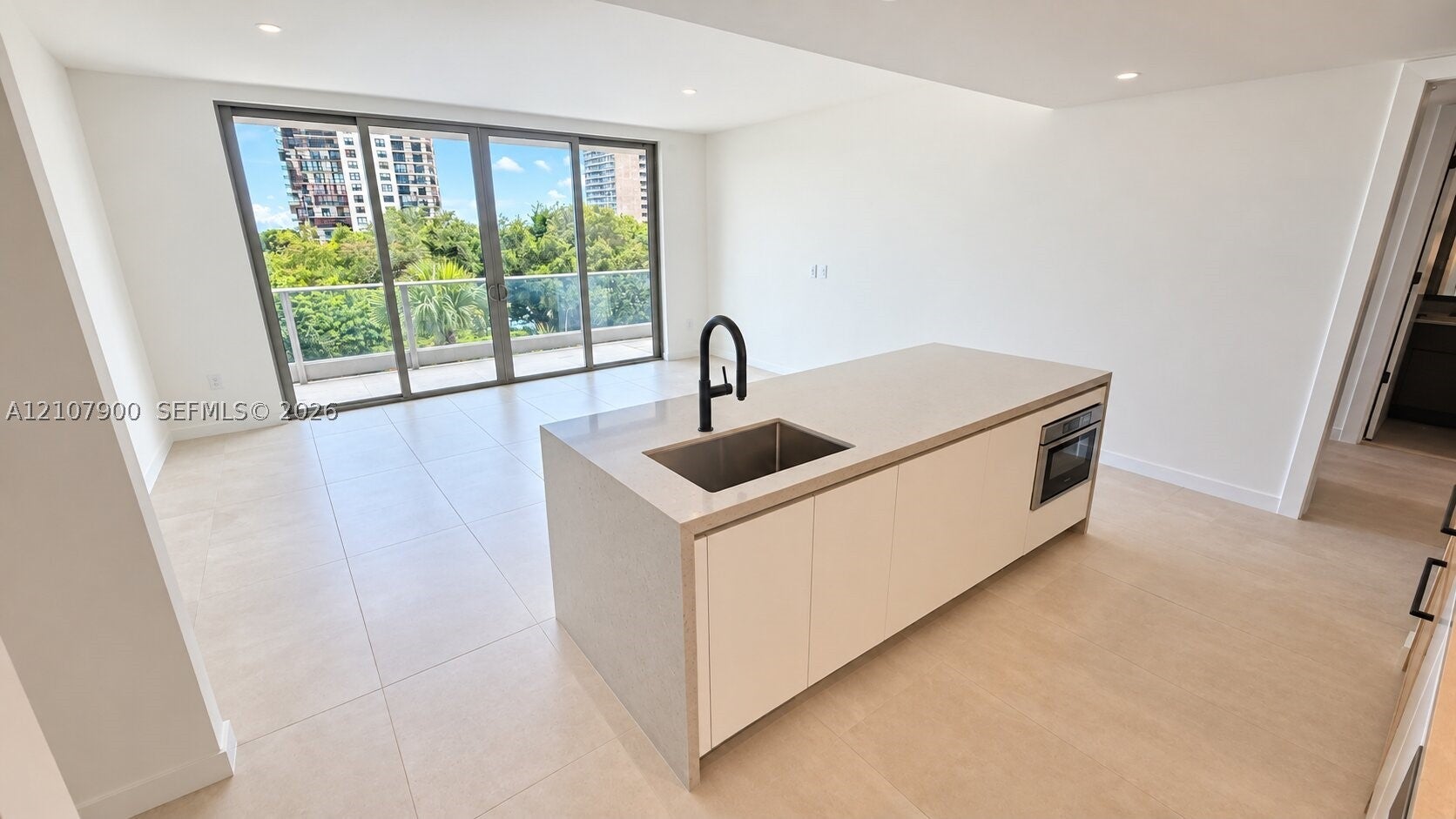 2200 Brickell Ave 414