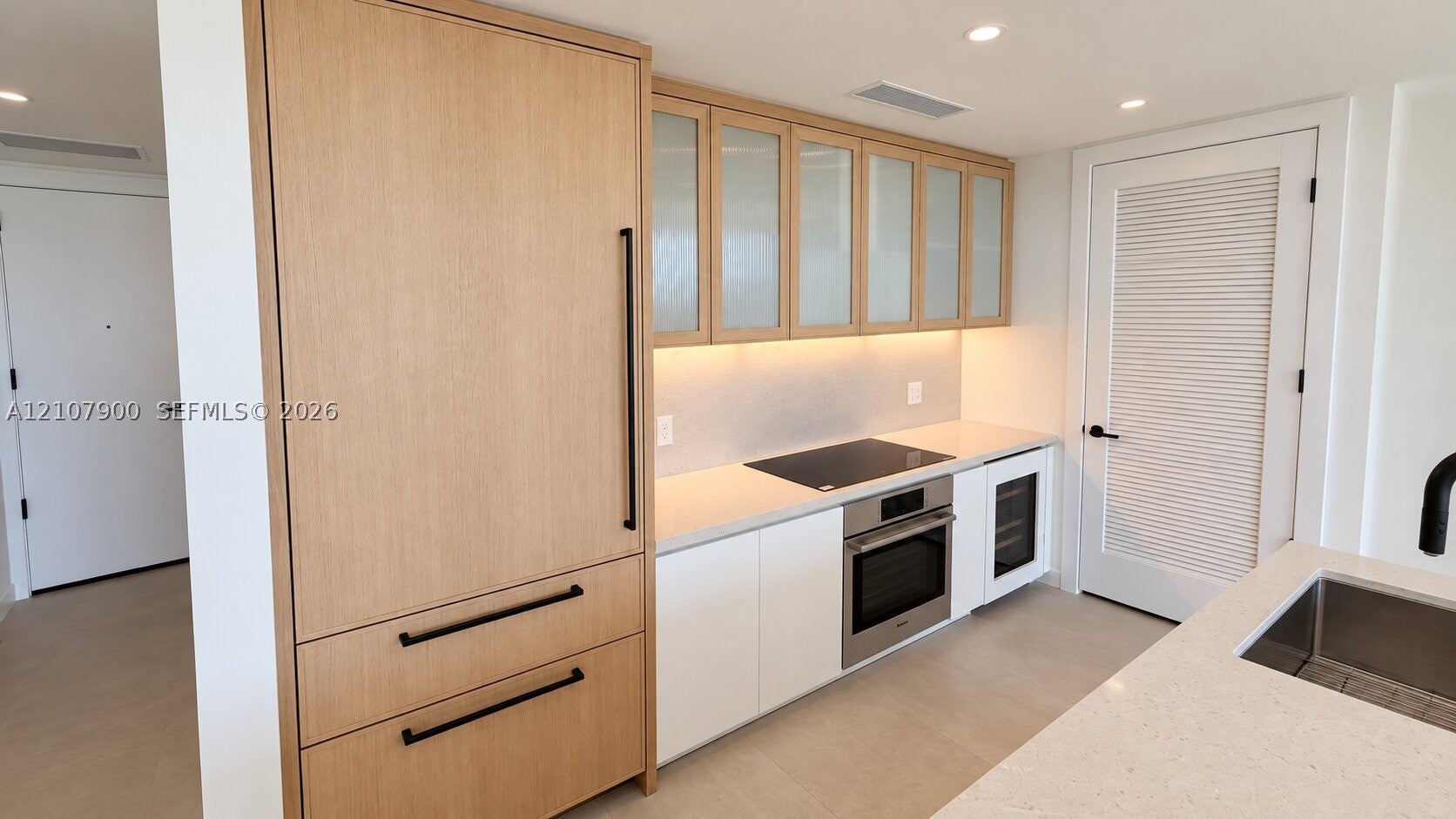 2200 Brickell Ave 414