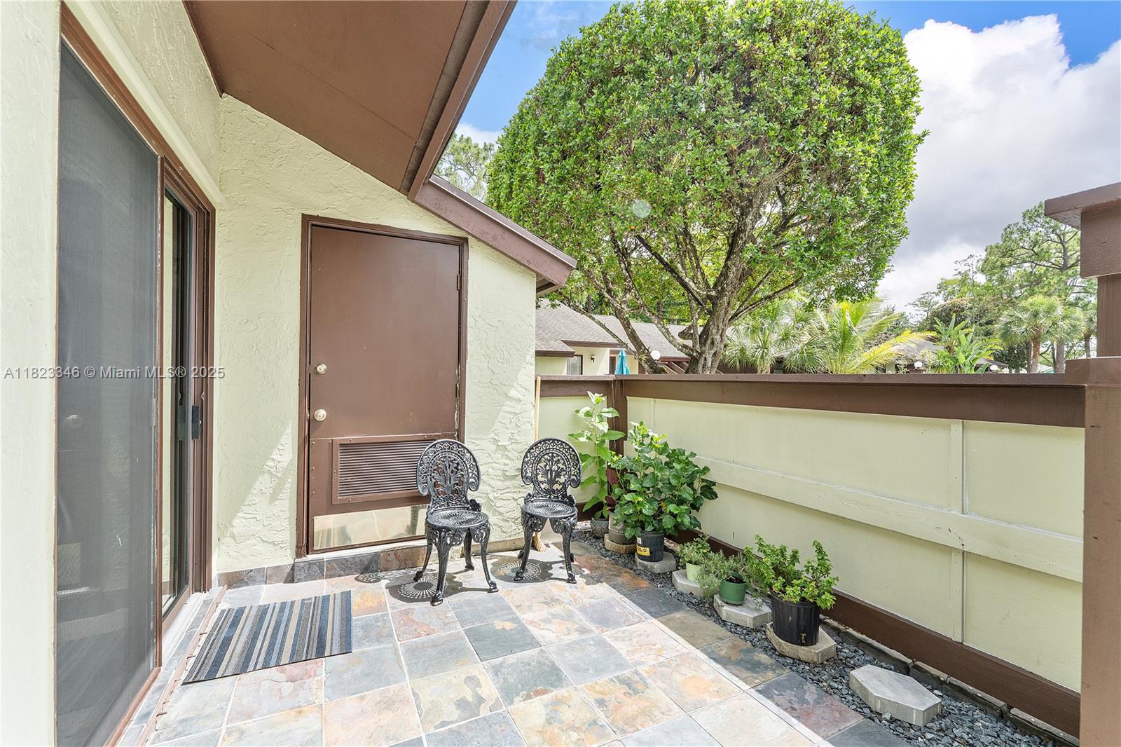 319 Elmira Ct